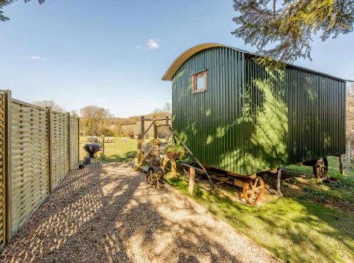 Villa Pooks Rest Hurst Green  Exterior foto
